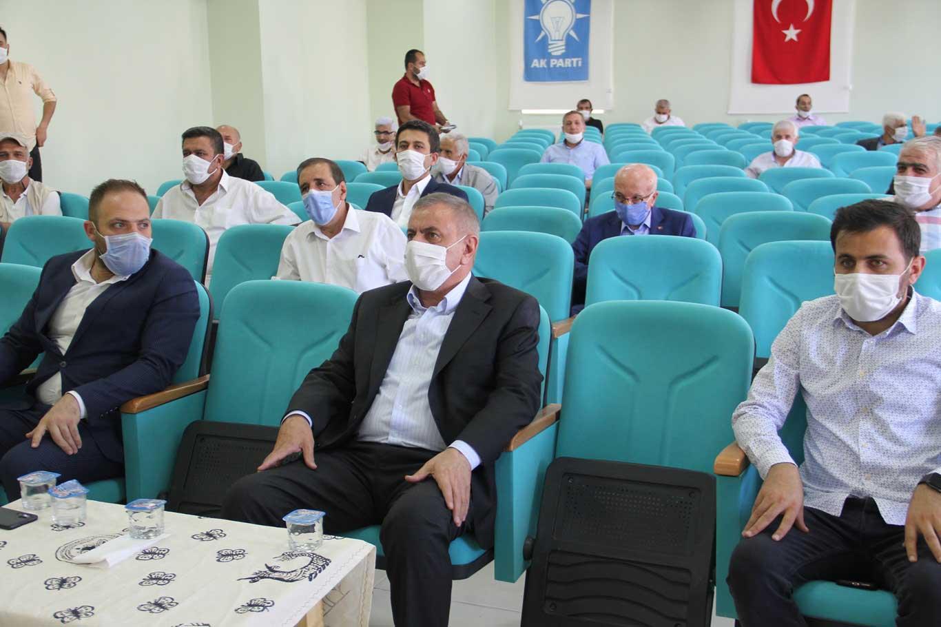 Mardin'de HDP'li 3 Belediye Meclis Üyesi AK Parti'ye geçti Mardin'de HDP'li 3 Belediye Meclis Üyesi AK Parti'ye geçti